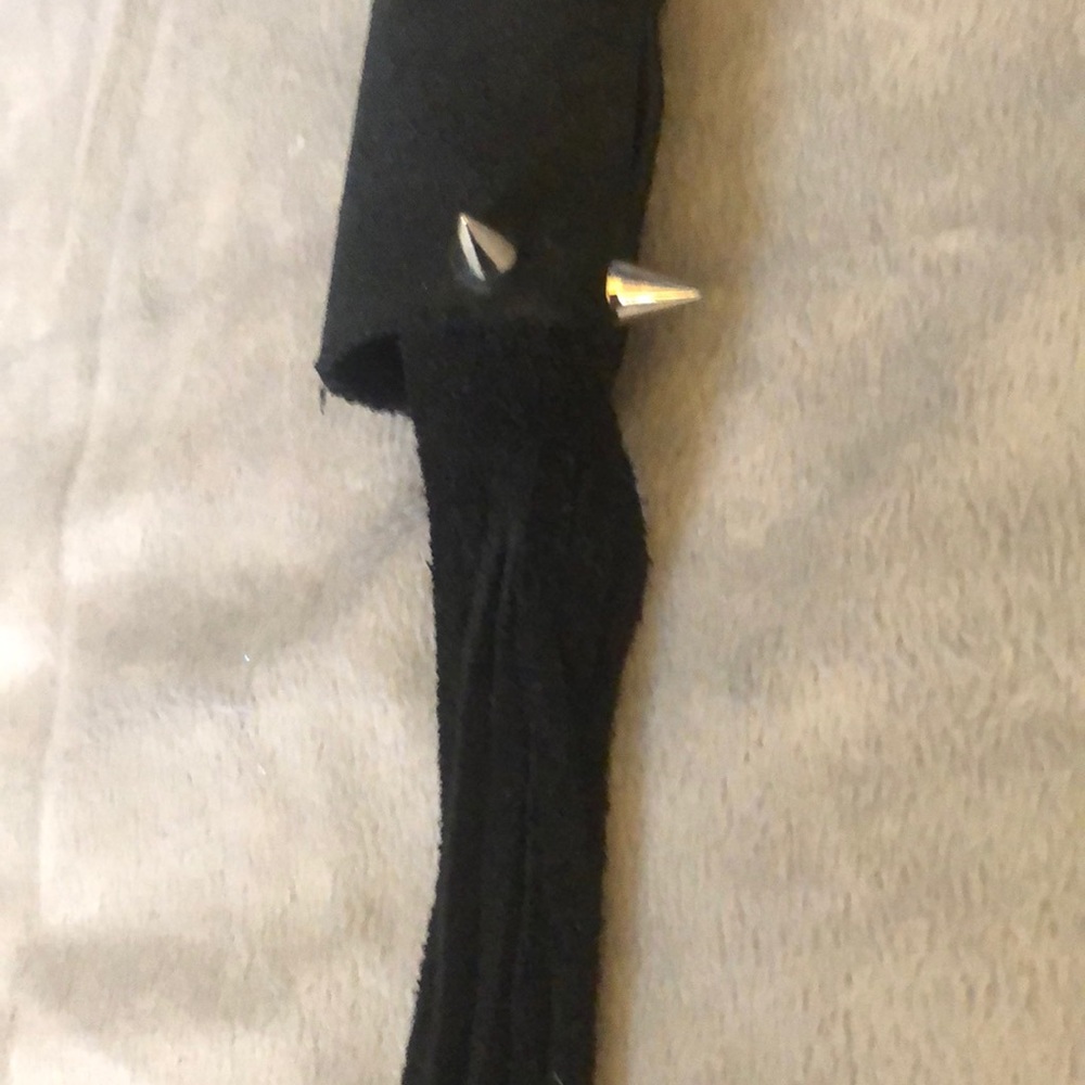Leather spike hair cuff - Picture 7 of 8